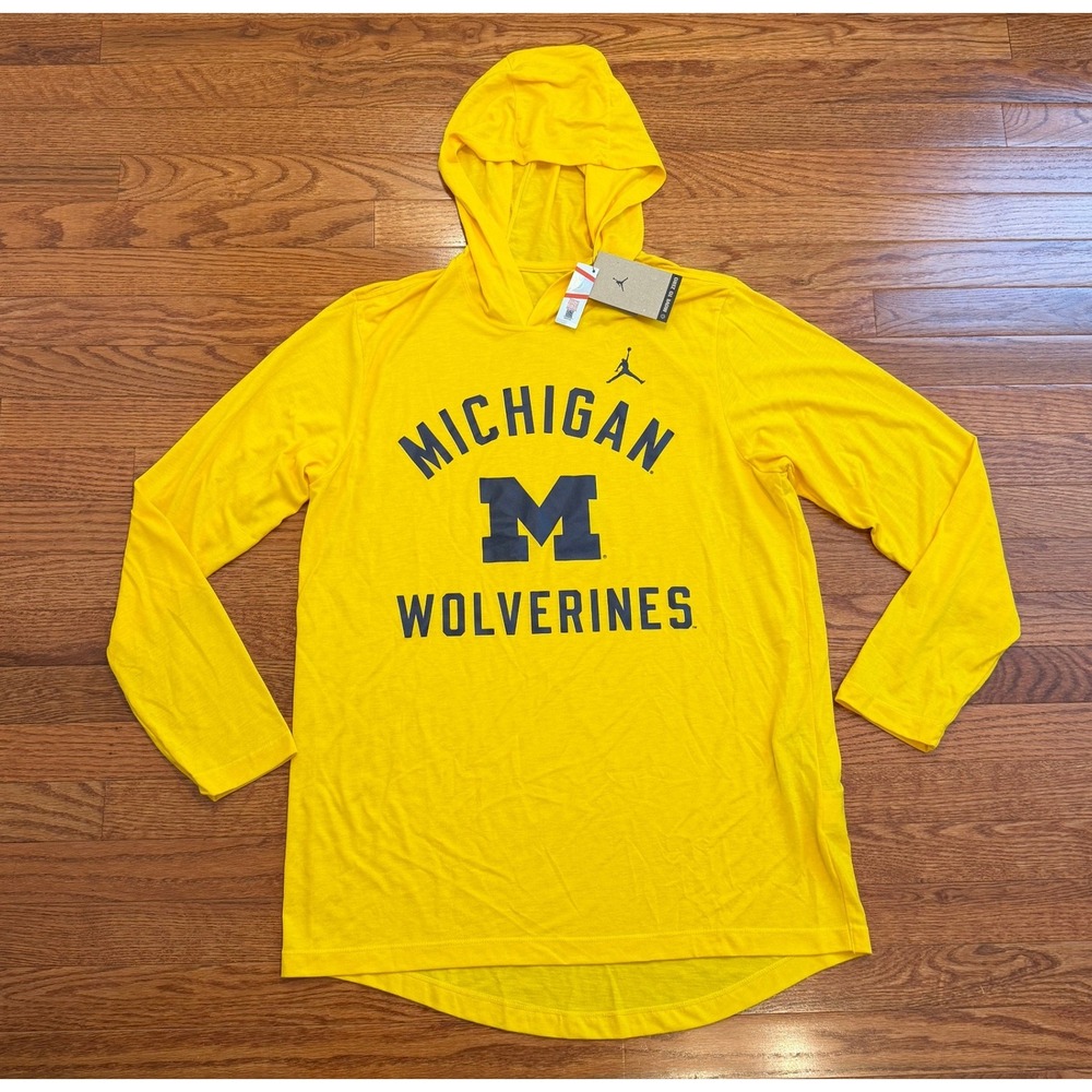 New Air Jordan Michigan Wolverines Hoodie shirt Mens Medium Yellow Lightweight
